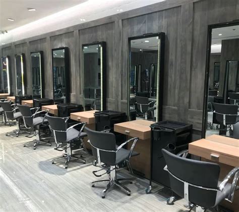 Fix Bench Salon (SM City Bicutan, Parañaque, Metro Manila.